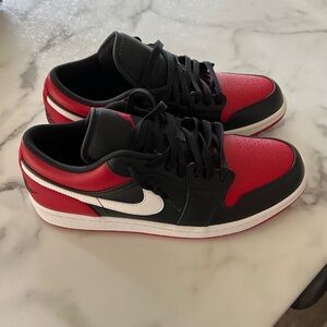 Men’s Nike Air Jordan Low Sz 11 New Worn Once